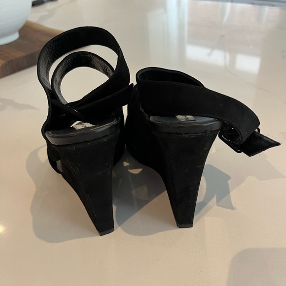 DVF Wedge Sandal - Picture 3 of 6